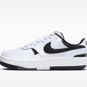 NWT Nike Gamma Force Sneakers